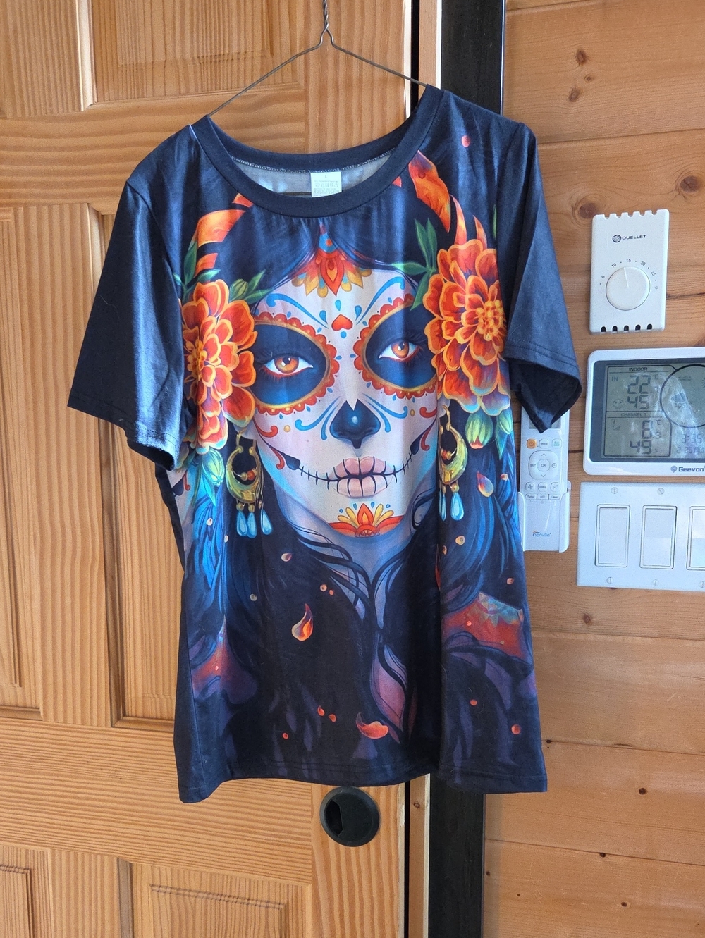 SHEIN Black Tee with Multicolor Day of the Dead Sugar Skull Print